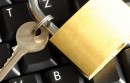 Jak zabezpieczyć domenę przed kradzieżą?